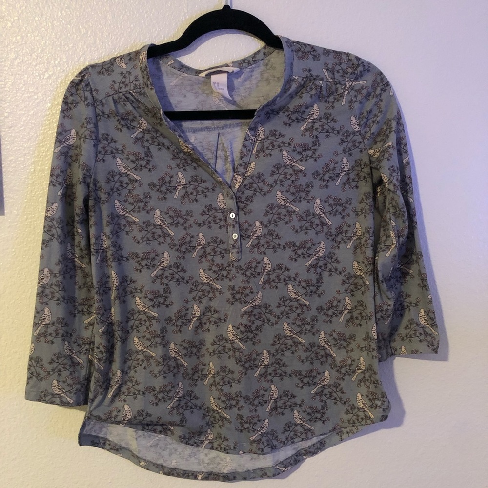 Bird and flower H&M 3/4 sleeved dress shirt